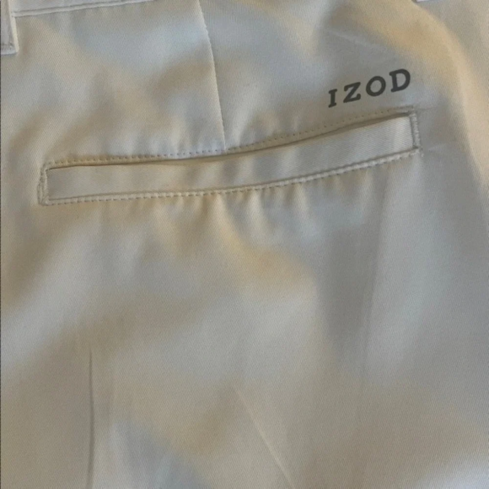 IZOD‎ Golf Mens White Flat Front Performance Shorts Size 36 Solid Polyester